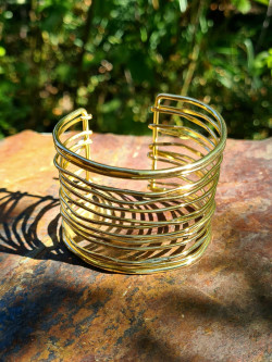 Steel bracelet with straps