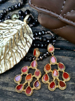 Pendientes largos artesanales de piedras naturales