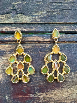 Pendientes largos artesanales de piedras naturales