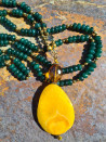 Collar largo de jade, ágata y hematites con colgante de cristal checo
