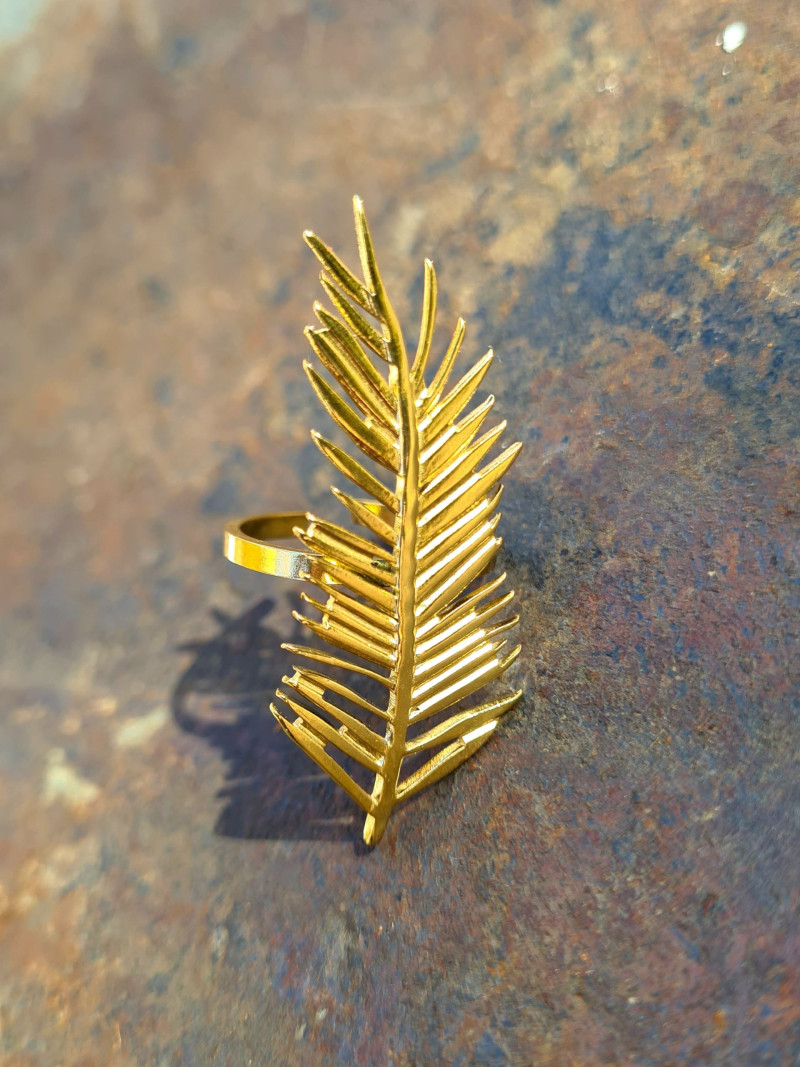 Large adjustable gold-plated steel rings