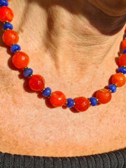 Choker with natural stones: orange agates and deep blue jade