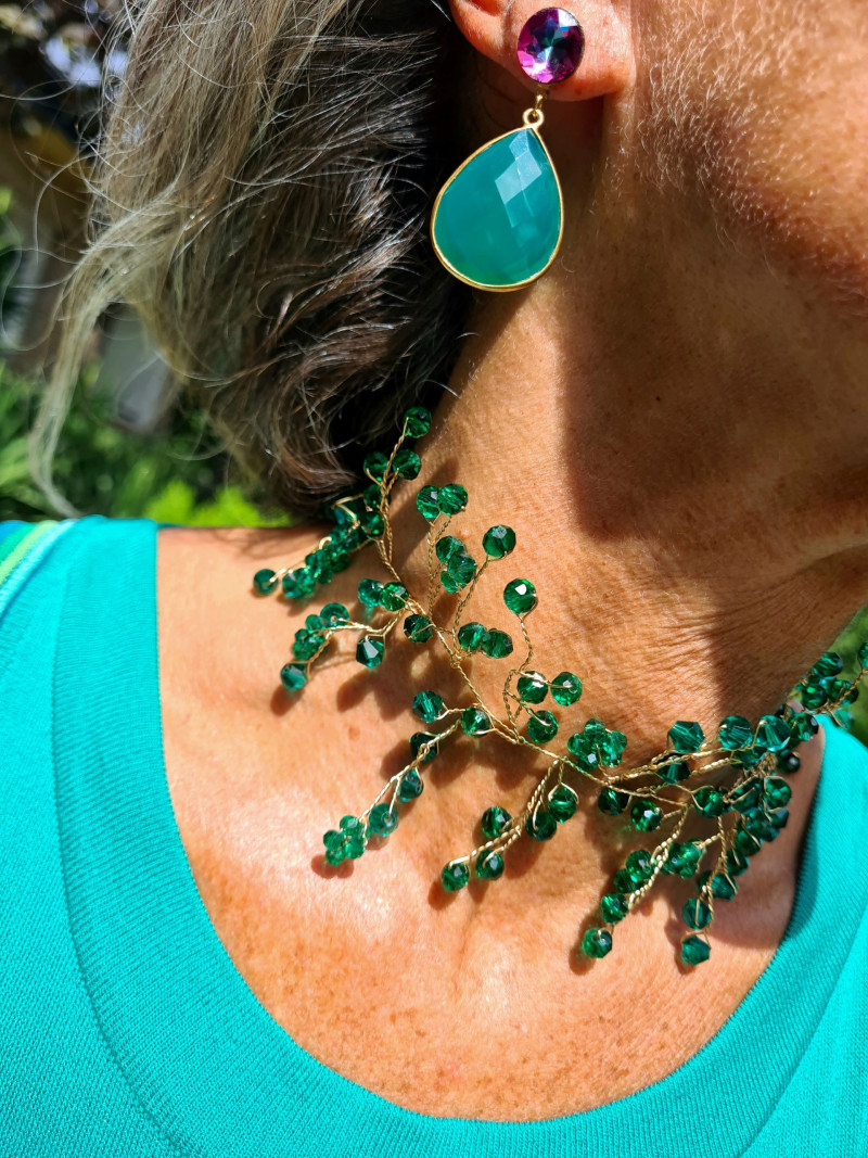 Green wire and Czech crystal choker