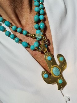 Long ethnic necklace with turquoise howlite and cactus pendant