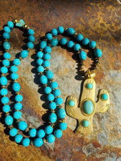 Long ethnic necklace with turquoise howlite and cactus pendant