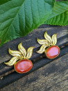 Gold earrings with cat's eye and gold leaves