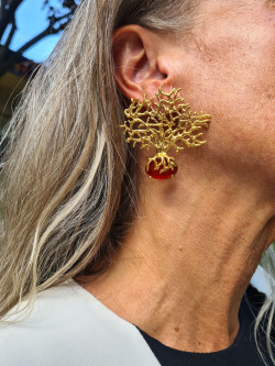 Gold branch earrings with natural stones – Unique elegance
