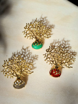 Gold branch earrings with natural stones – Unique elegance