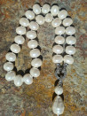 Collar de perlas grandes de nácar con cierre de rodio y colgante extra