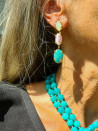 Long earrings made of pearls, agate and exclusive Czech crystals.