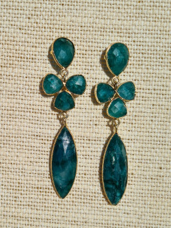 Pendientes largos dorados con ágata rubí y labradorita exclusivos