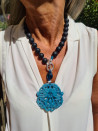 Gargantilla de ágatas  con medallón jade