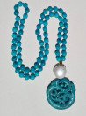 Collar largo de ágatas, nácar y medallón de jade único