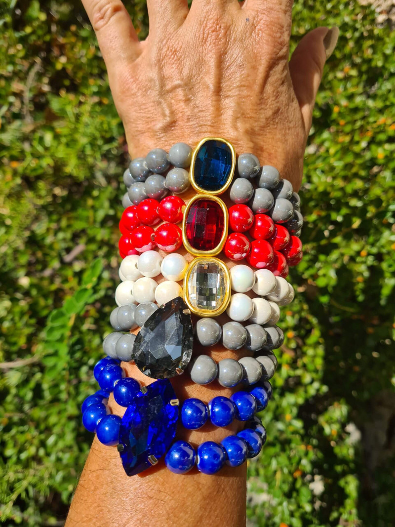 Elastic ceramic bracelet with crystal piece