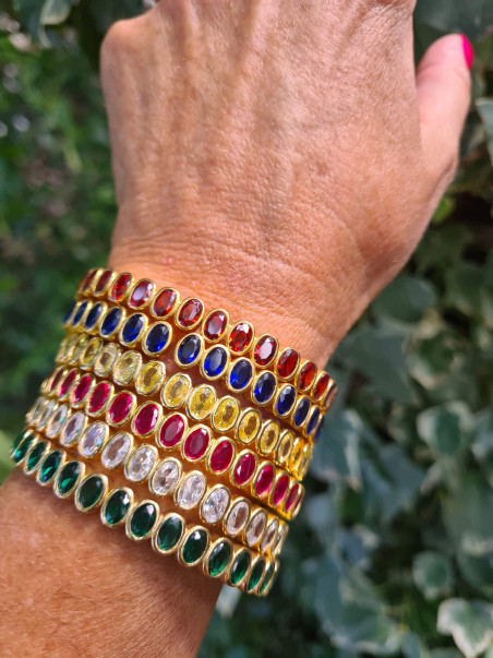 Pulseras rígida chapada en oro con circonitas