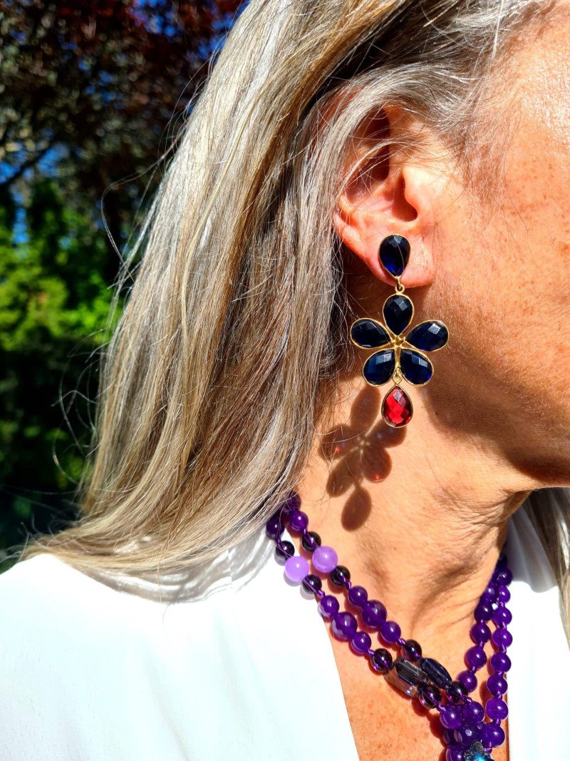 Long Gold Earrings with Faceted Crystals | Mar Carlero