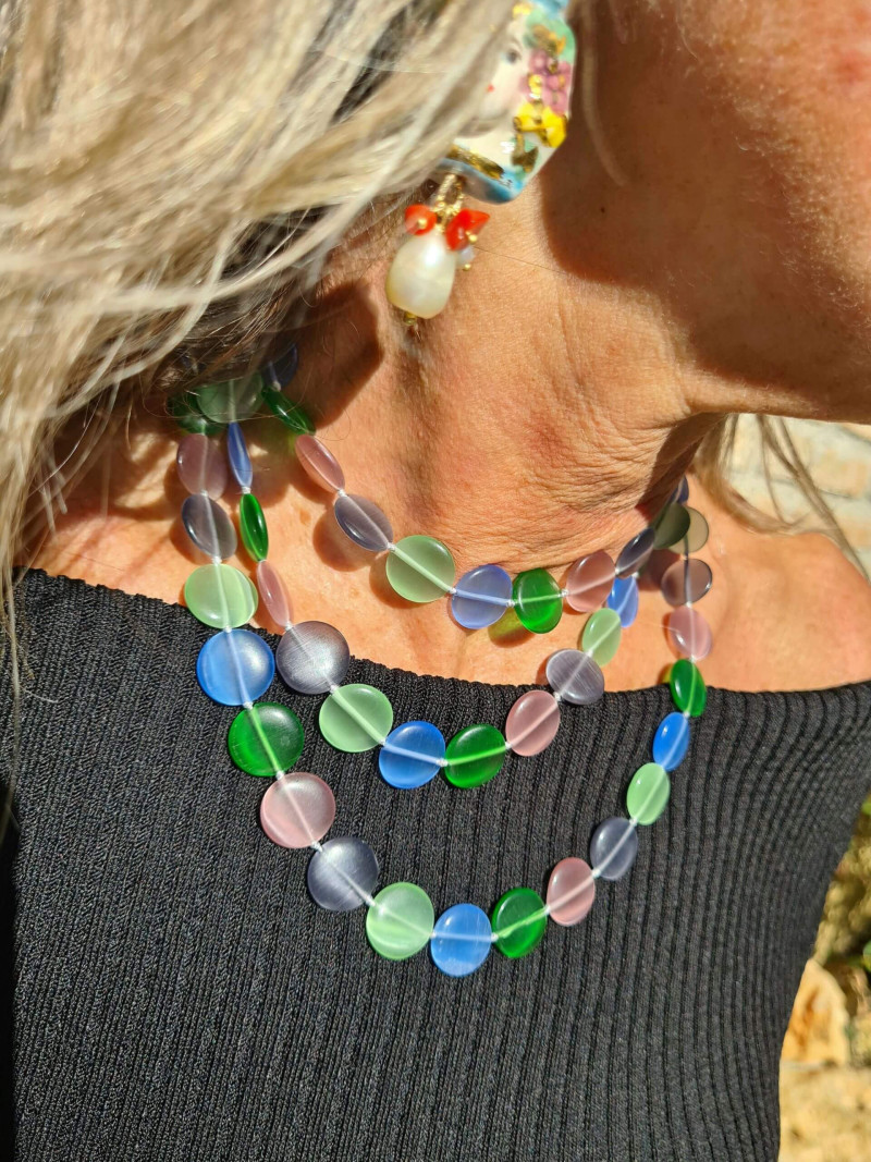 Conjunto collar largo y pendientes de ojo de gato plano