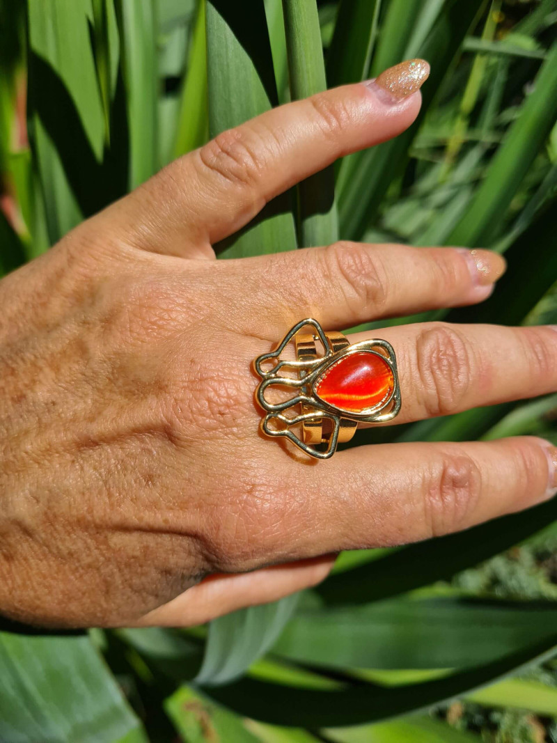 Adjustable gold filigree cat's eye ring