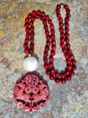 Long necklace of agates, mother-of-pearl and a unique jade medallion