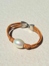 Leather and pearl bracelet
