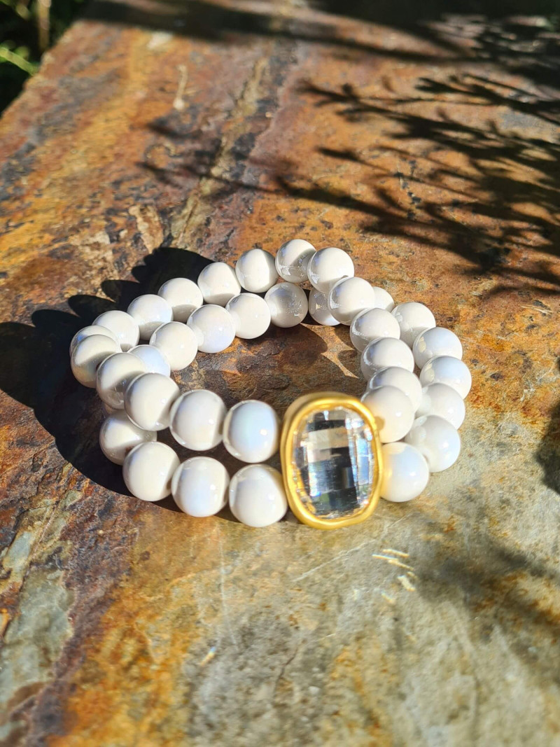Elastic ceramic bracelet with crystal piece