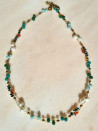 Collares corto de cristales de colores