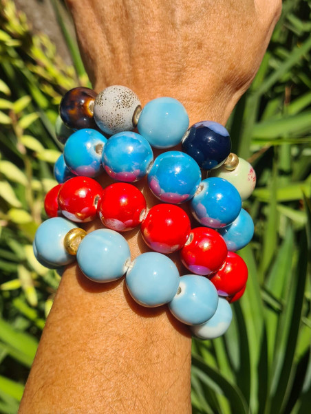 Elastic bracelets with ceramic beads in vibrant colors