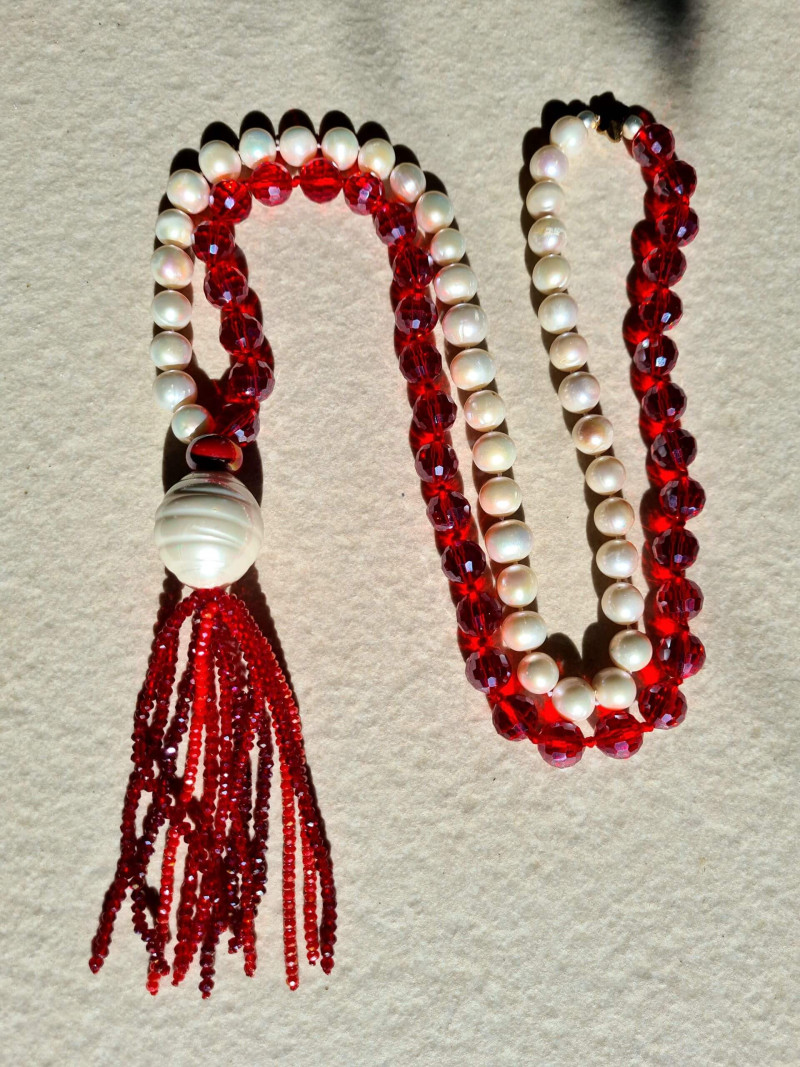 Long necklace with baroque pearls and Czech glass beads, tassel