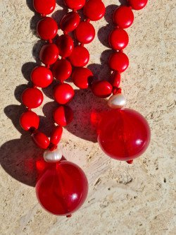 Double red necklace with chocolate candies, beads and baroque pearls