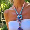 Collar-largo-de-ágatas-azul-y-rosa-con-colgante- morado-MC04CL012